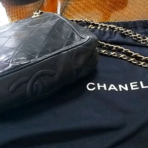 Auth CHANEL Black Quilted Purse